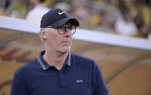 Paris FC : Pourquoi Laurent Blanc peut sérieusement remplacer Stéphane Gilli