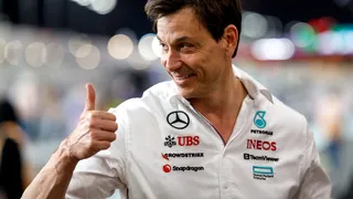 F1 : Toto Wolff rêve de voler Max Verstappen à Red Bull