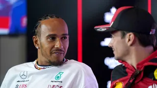 Lewis Hamilton signe chez Ferrari en 2025 (officiel)