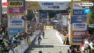 Daniel Felipe Martinez et Sergio Higuita mâtent Egan Bernal