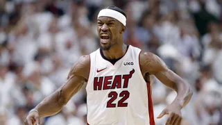 Playoffs NBA 2023 : Butler prend -encore- feu, Antetokounmpo proche de la sortie !
