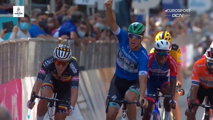 Pascal Ackermann gagne la 2e étape de Tirreno