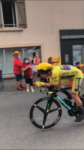 Passage de Primoz Roglic à Mélisey