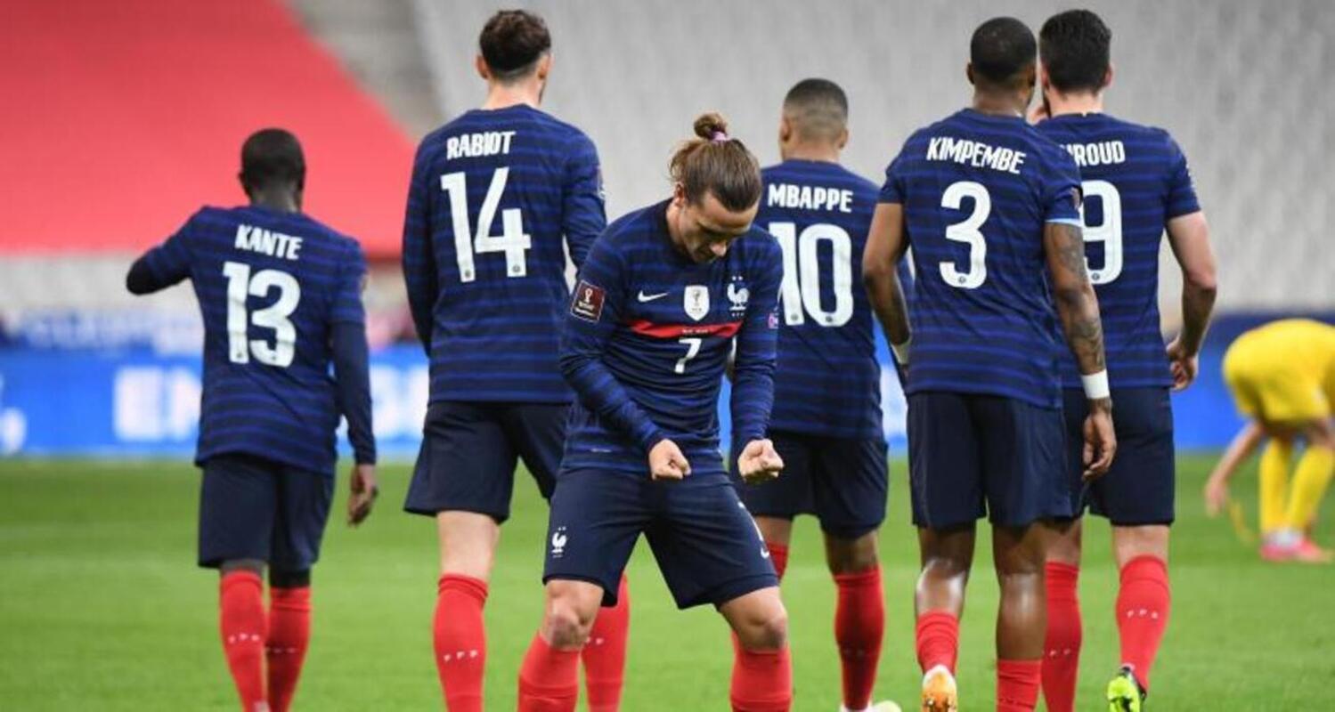 Photo d'Antoine Griezmann célébrant son but face à l'Ukraine mecredi 24 mars.