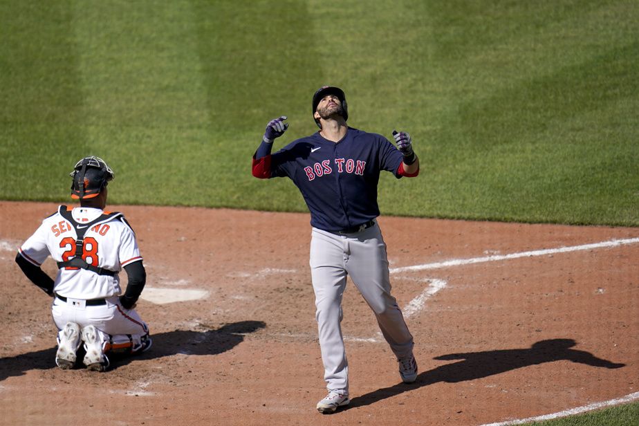 MLB