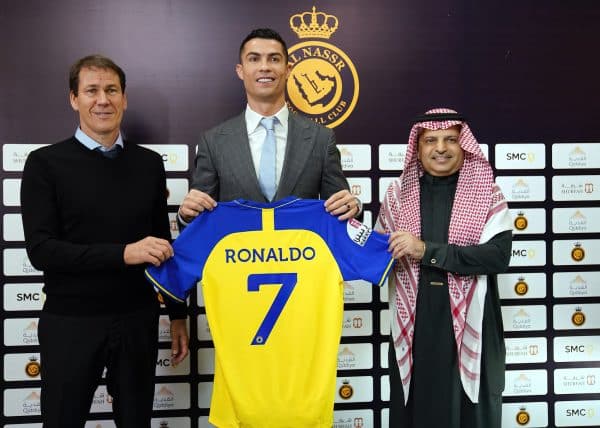 Cristiano Ronaldo lors de sa signature à Al-Nassr (iconsport)