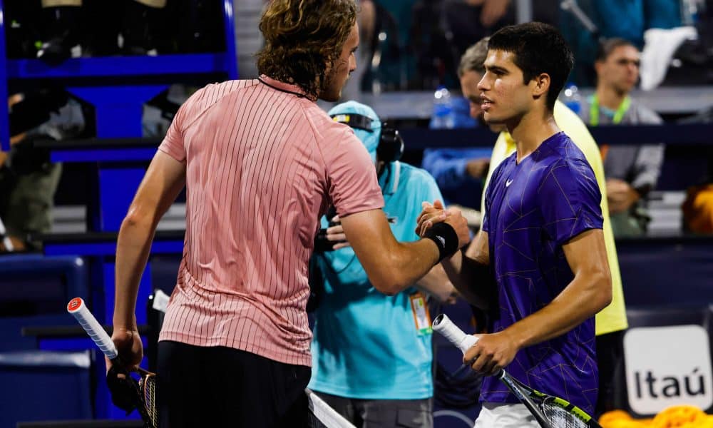 Stefanos Tsitspas va tenter de relever un immense défi face à Carlos Alcaraz en quart de finale de ce Roland Garros 2023 (iconsport)