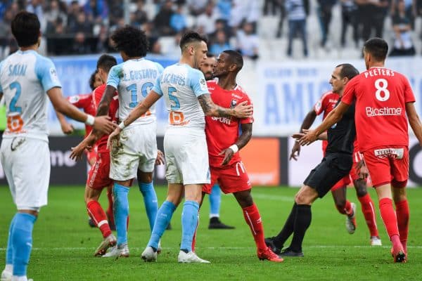 Passé par Lyon, Guingamp ou encore l'Espagne, Claudio Beauvue va revenir dans le Pas-de-Calais durant ce mercato estival afin de signer à Calais, en Régional (iconsport)