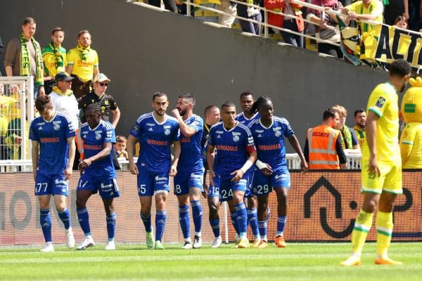 Après une saison pleine à 20 buts en Ligue 1, Habib Diallo devrait quitter Strasbourg pur rejoindre l'Arabie Saoudite durant ce mercato estival (iconsport)